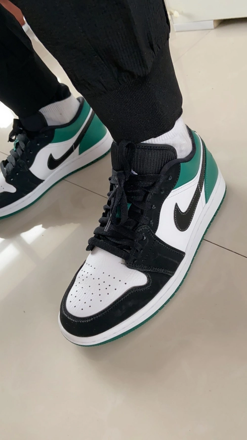 XH Air Jordan 1 Low Mystic Green review 