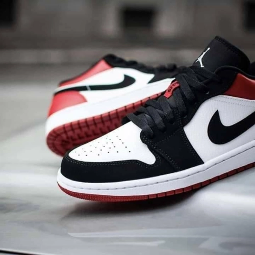 XH Air Jordan 1 Low Black Toe review 