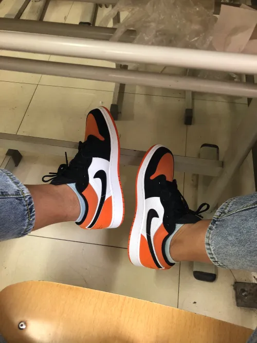 XH Air Jordan 1 Low Shattered Backboard review 