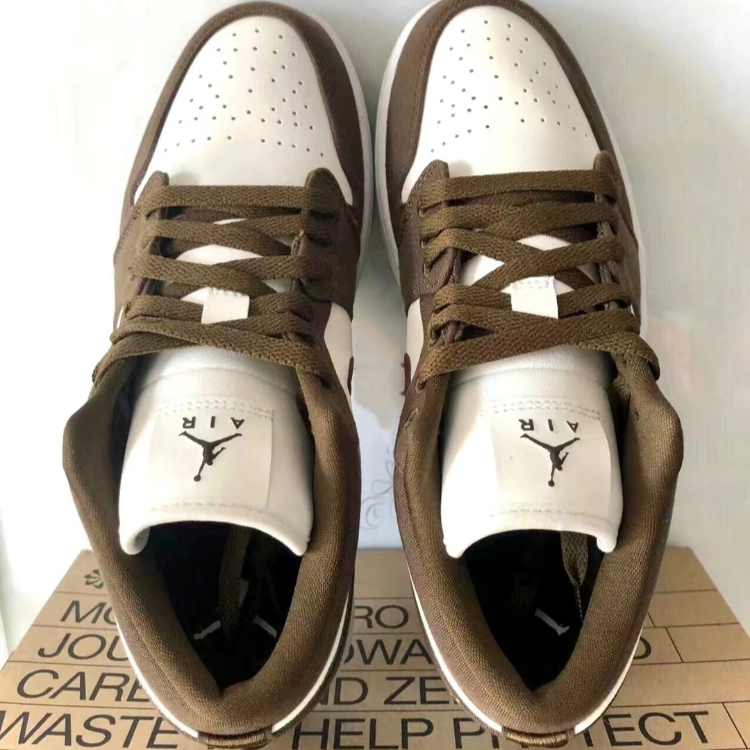 XH Air Jordan 1 Low “Mocha Toe” review Mia 01