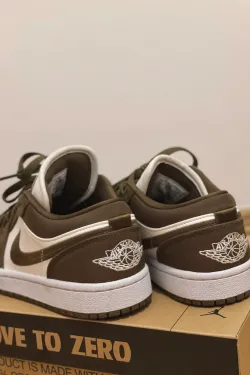 XH Air Jordan 1 Low “Mocha Toe” review Noah 01