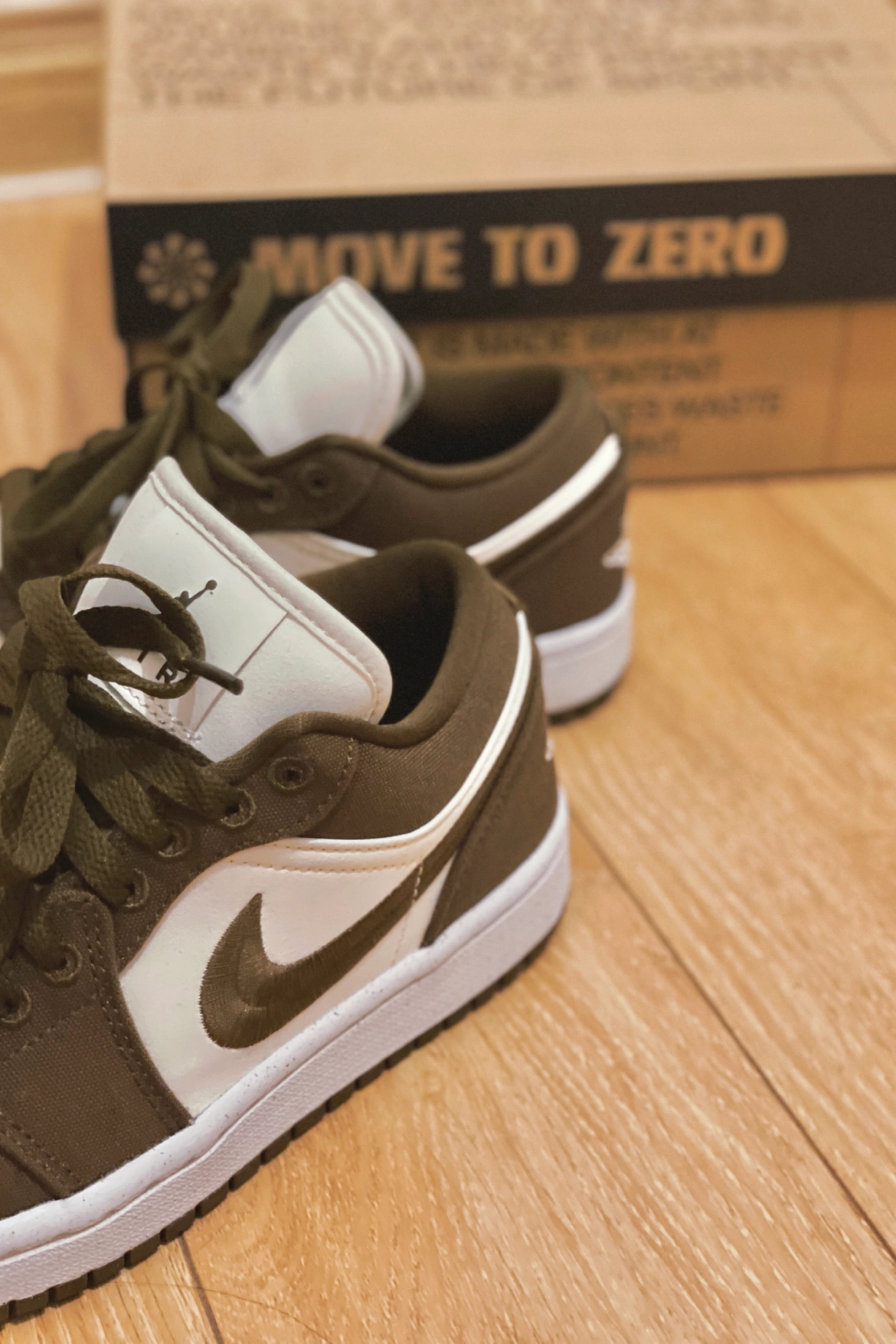 XH Air Jordan 1 Low “Mocha Toe” review Noah 04