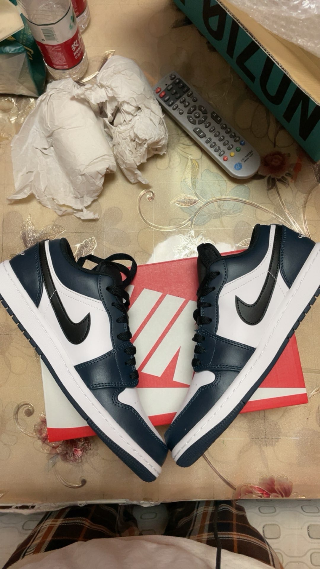 XH Air Jordan 1 Low Dark Teal review Isabella 05