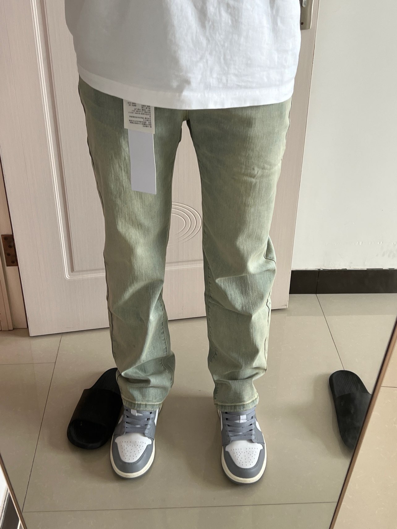 XH Travis Scott x Air Jordan 1 Low Retro Grey review Harper 01
