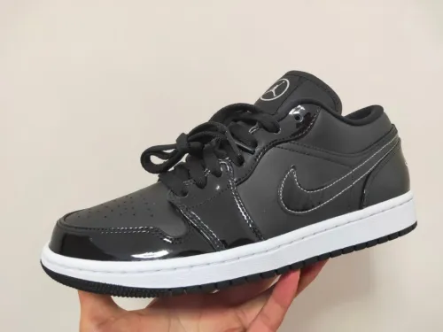 XH Air Jordan aj1 Low Vintage Black And White review 