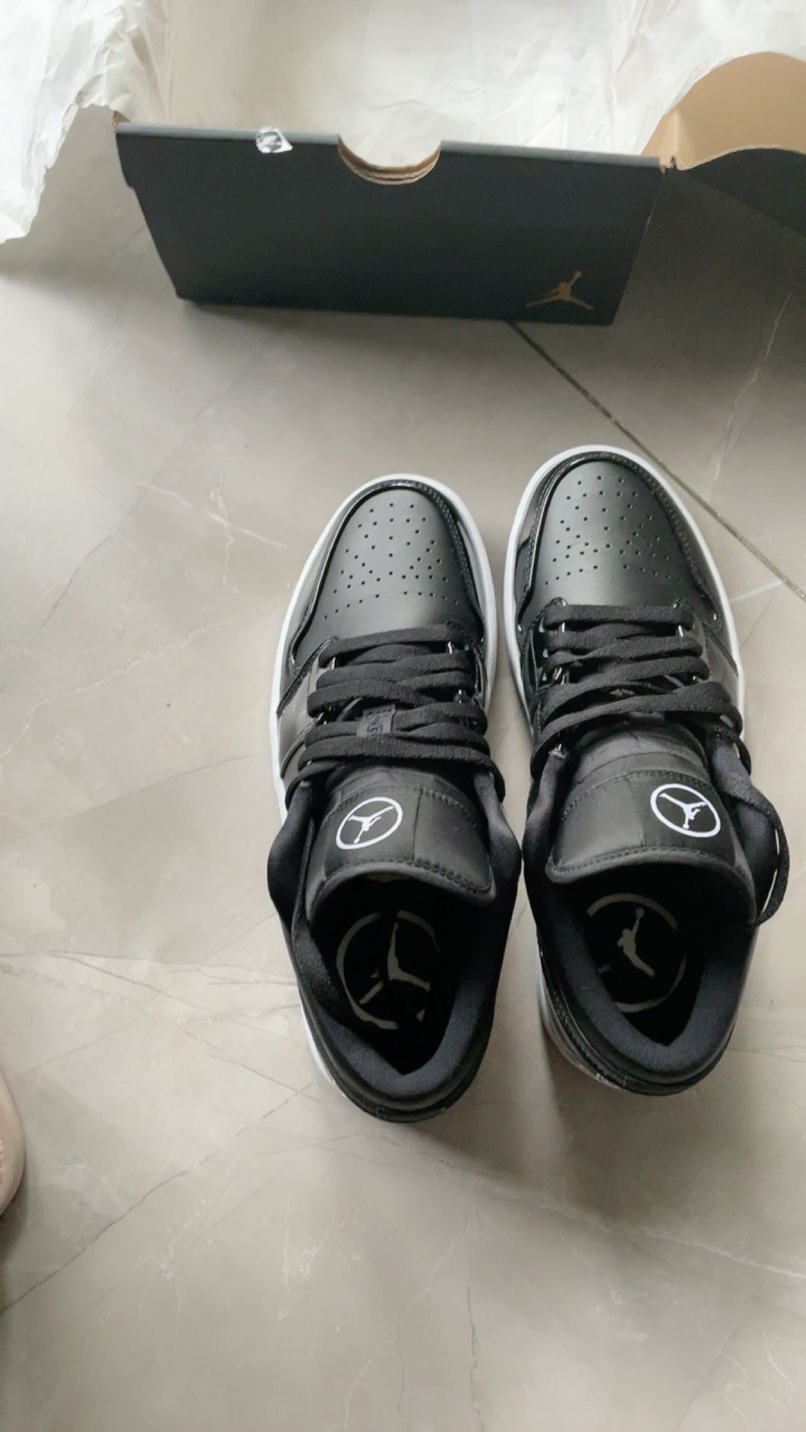 XH Air Jordan aj1 Low Vintage Black And White review Jacob 03