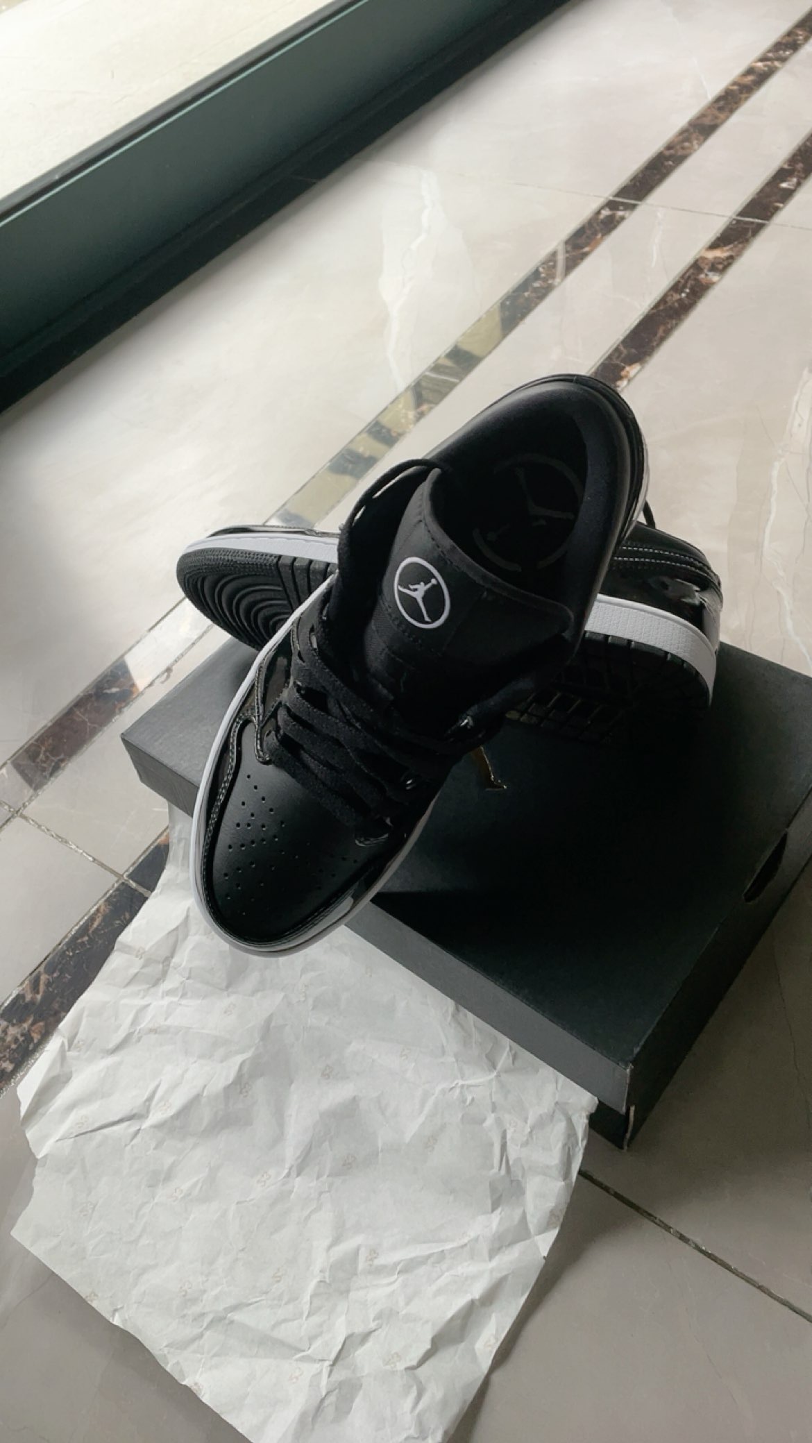 XH Air Jordan aj1 Low Vintage Black And White review Jacob 05
