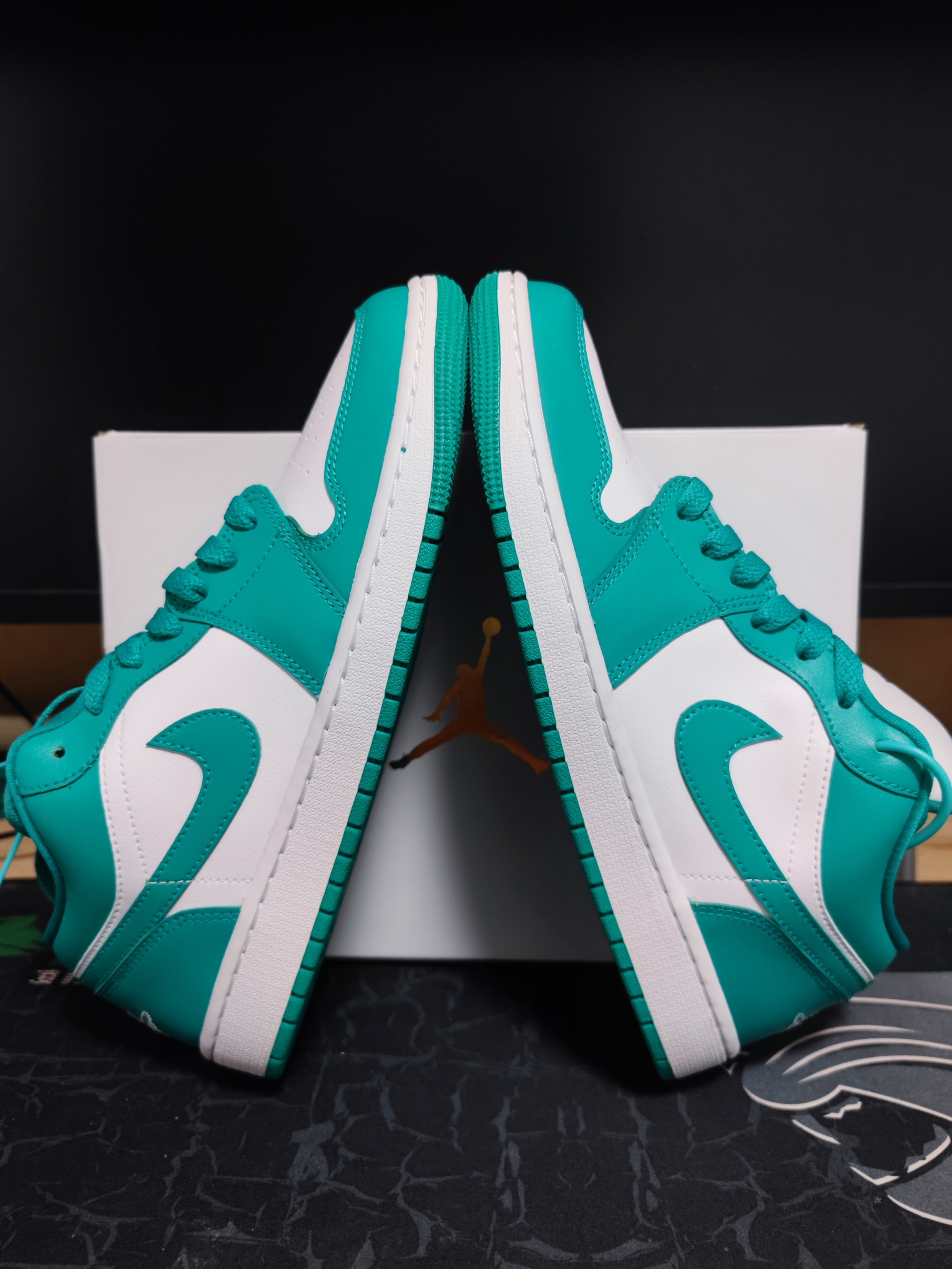 XH Air Jordan aj1 Low Vintage White Green review Lucas 04