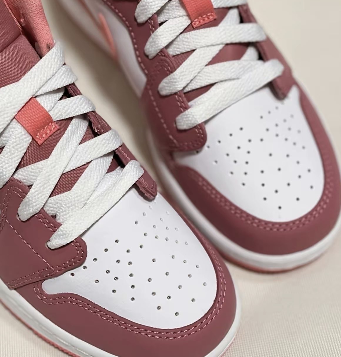 XH Air Jordan 1 Low Pink White review James 02