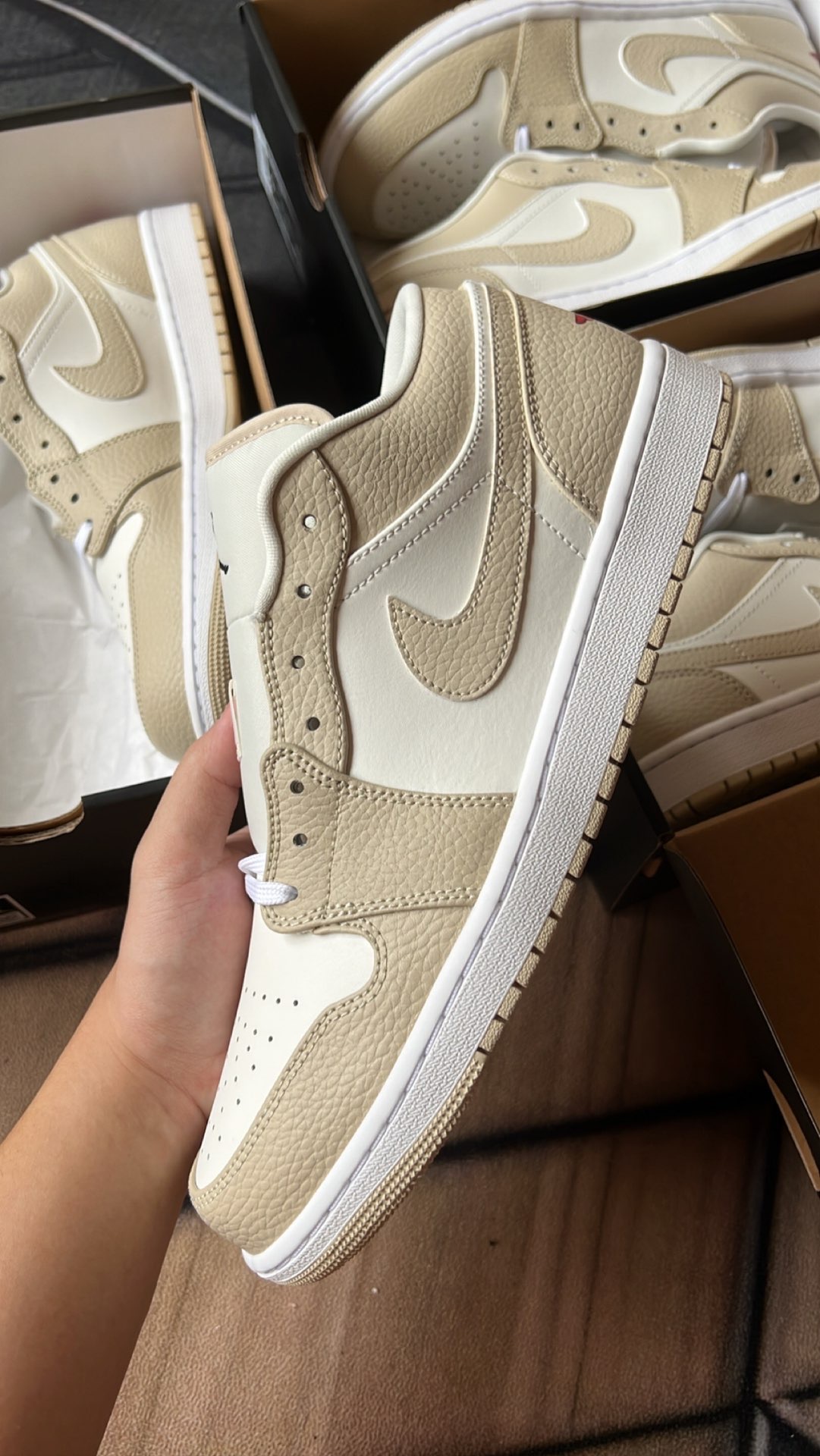 XH Air Jordan 1 Low Yellow Canvas review Ella 02