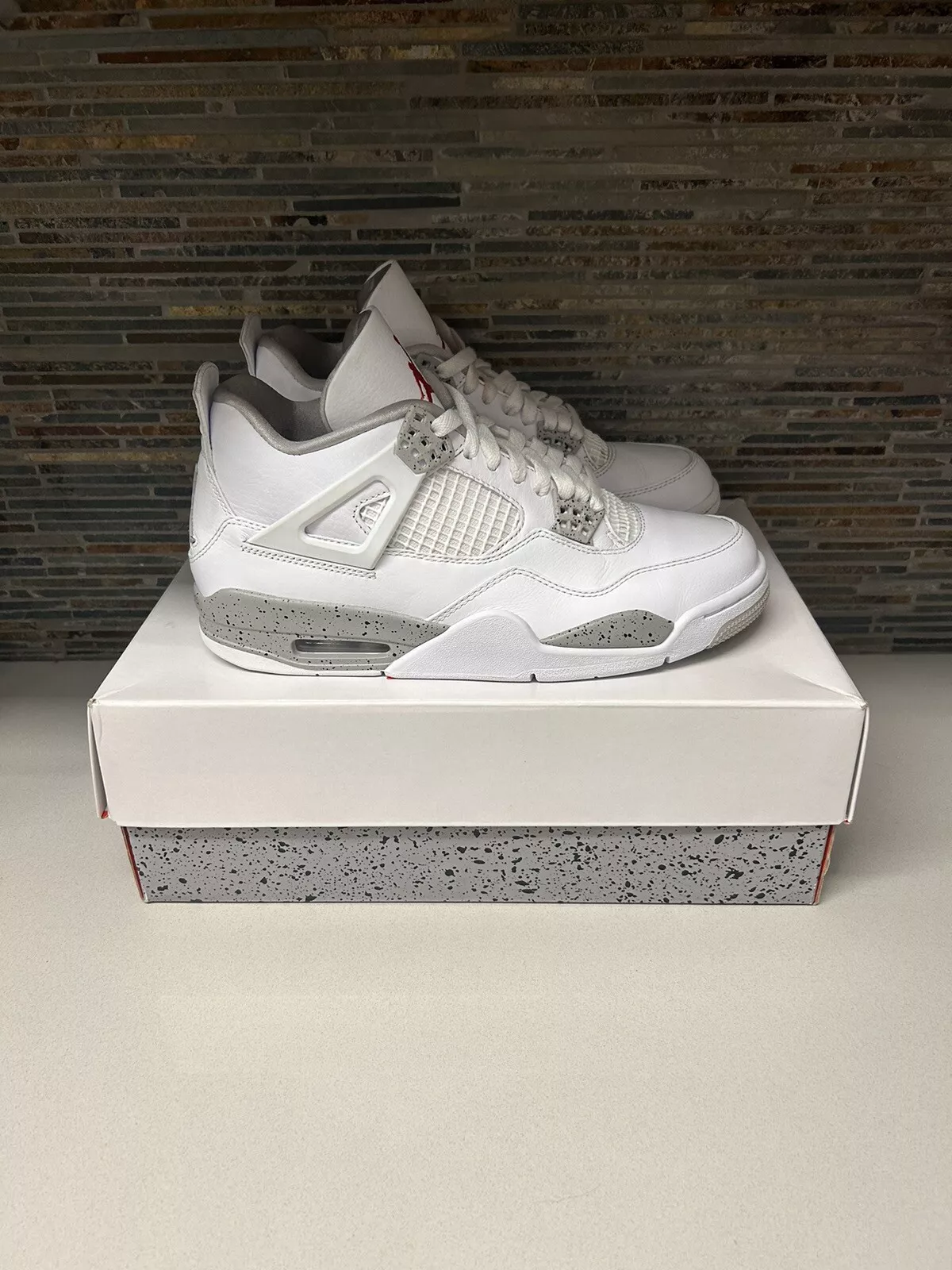 XP Batch   Air Jordan 4 Retro White Oreo review Nick 01