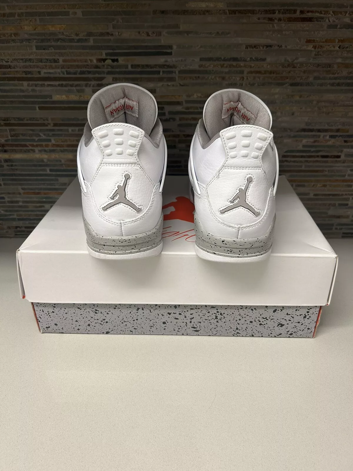 XP Batch   Air Jordan 4 Retro White Oreo review Nick 02