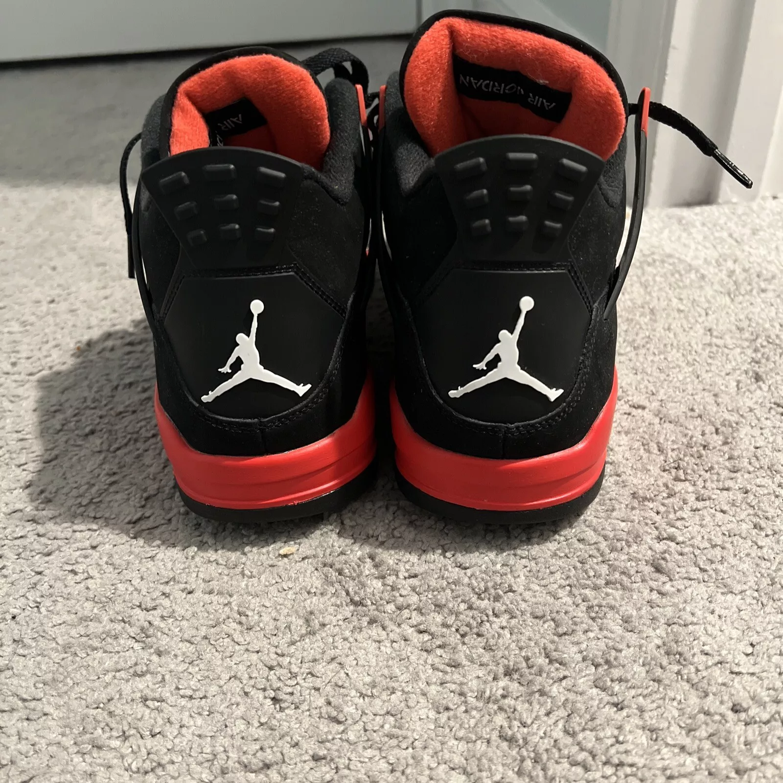 XP Batch  Air Jordan 4 Retro Red Thunder review Giovany gonzalez 02