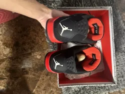 XP Batch  Air Jordan 4 Retro Red Thunder review Joey Saldana 01