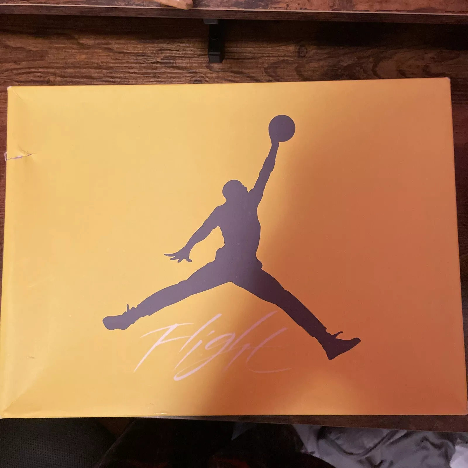 XP Batch  Air Jordan 4 Retro LS Lightning review Moises 01