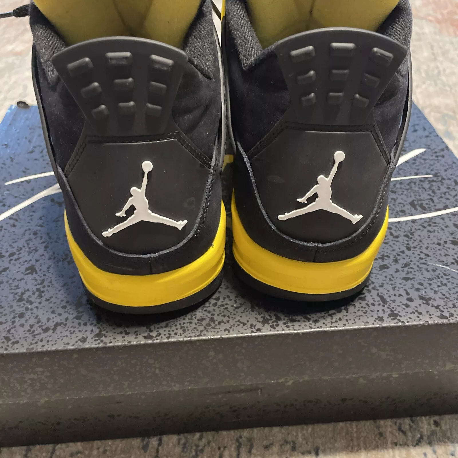 XP Batch  Air Jordan 4 Thunder review Truth Sir 01