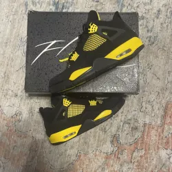 XP Batch  Air Jordan 4 Thunder review Truth Sir 02