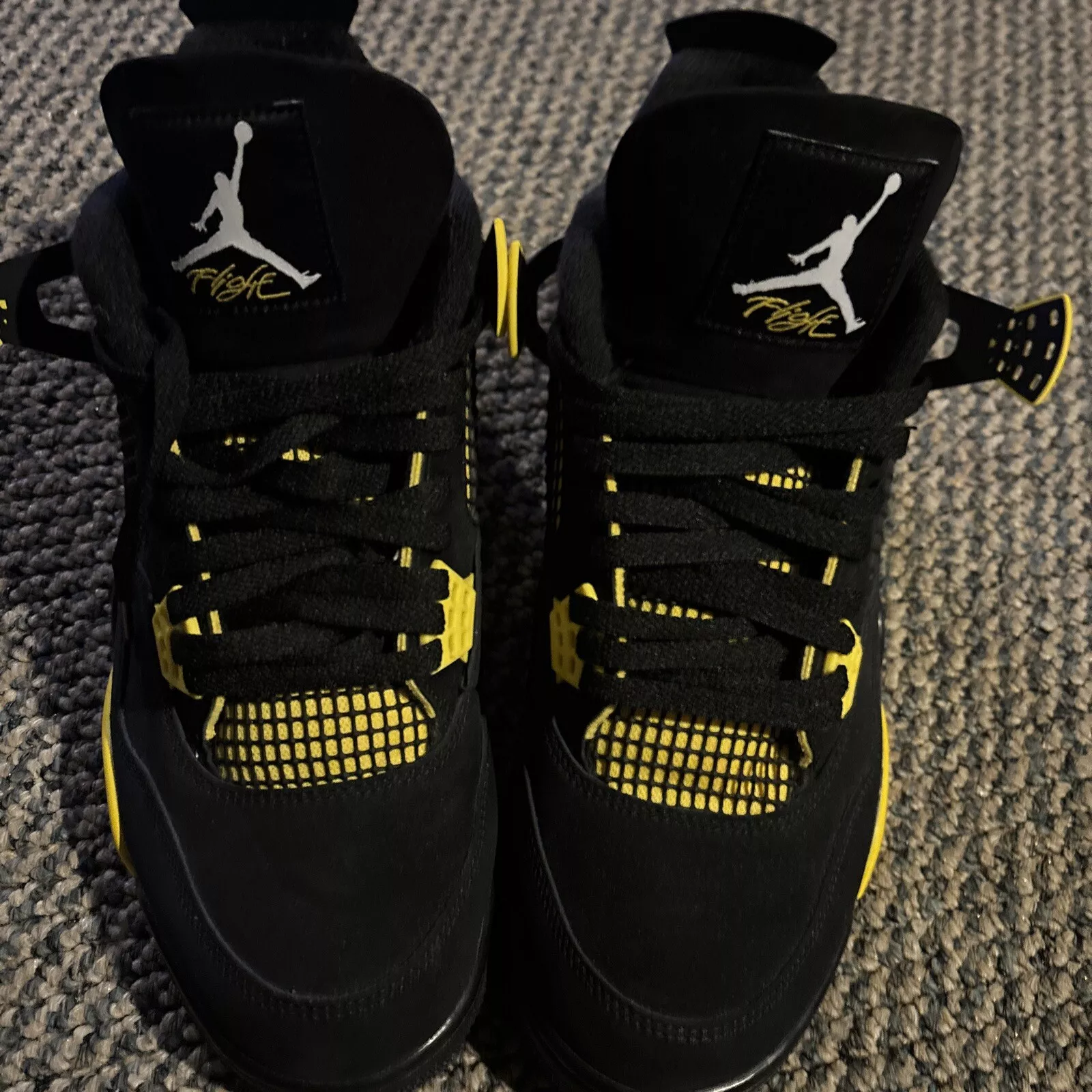 XP Batch  Air Jordan 4 Thunder review Marisa Schriner 02