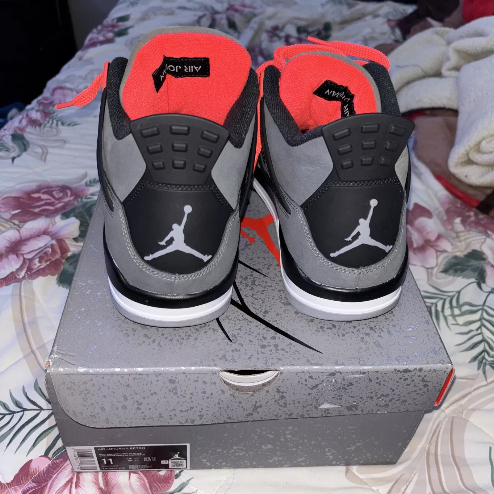 XP Batch  Air Jordan 4 Red Glow Infrared review Mike 03