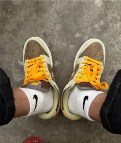 SX Nike Dunk Low SE Dusty Olive review Leeann 01