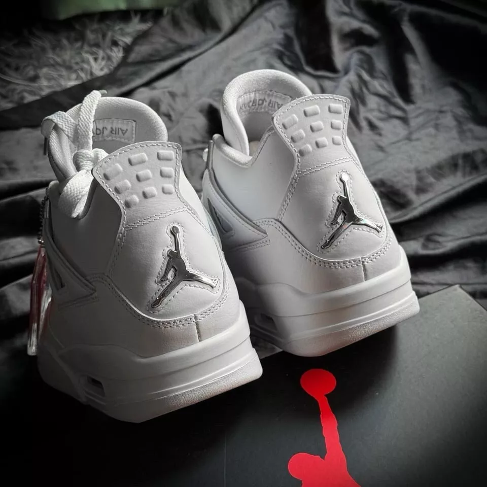 XP Batch  Air Jordan 4 Retro Pure Money review Maria m larin 02