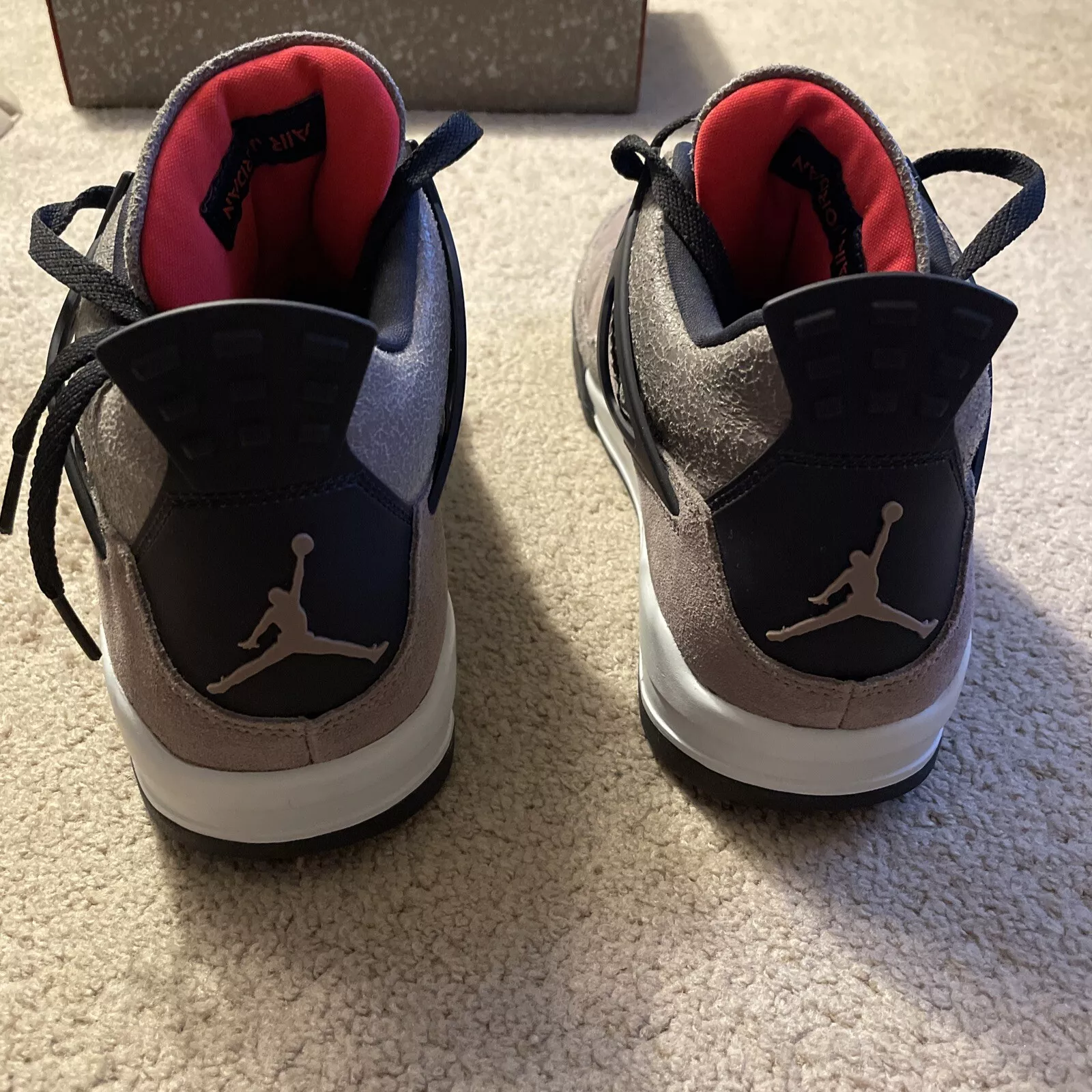 XP Batch  Air Jordan 4 Retro "Taupe Haze" review Amy Q 02