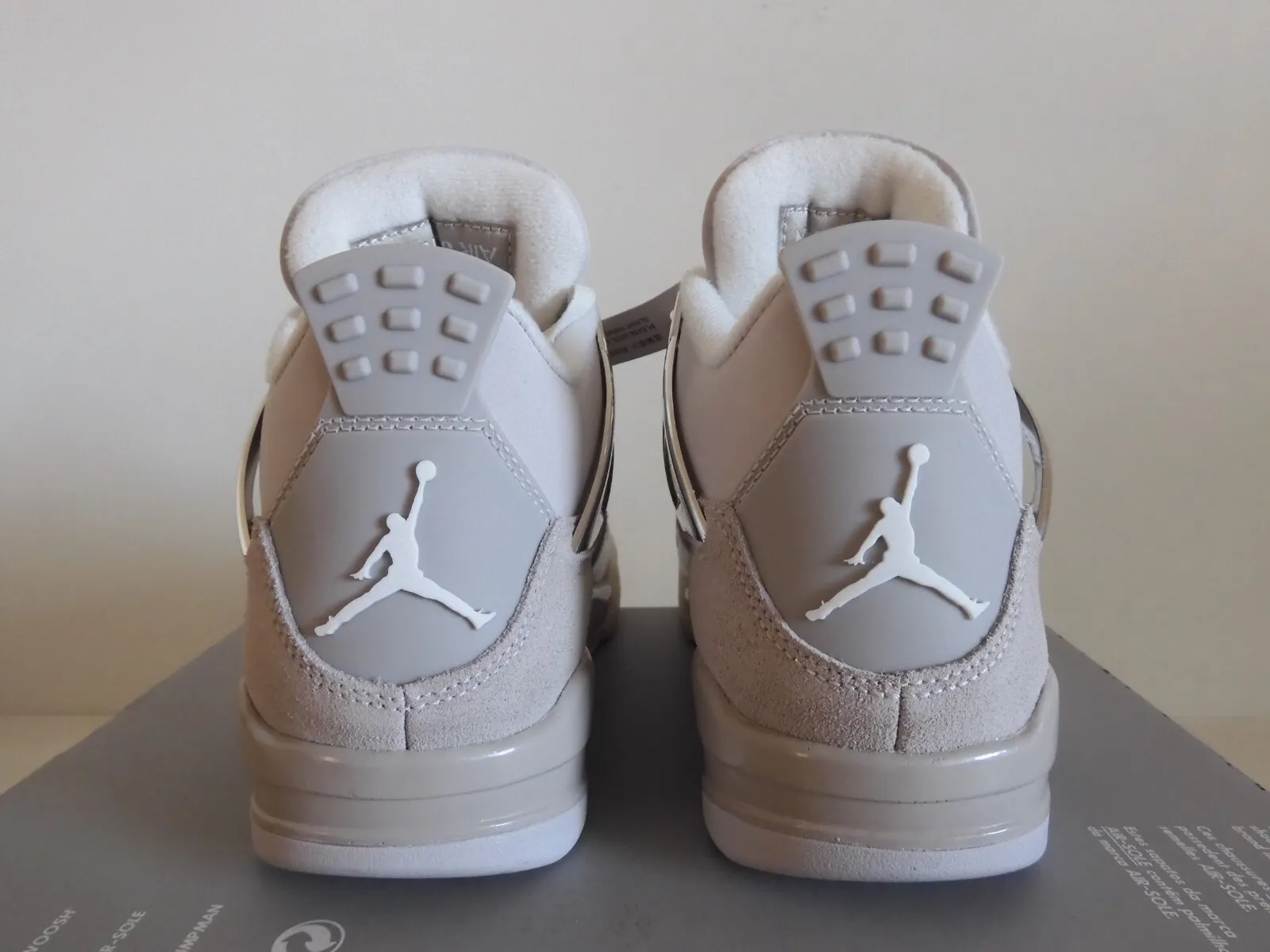XP Batch  Air Jordan 4 WMNS “Frozen Moments” review Ana Flores 02