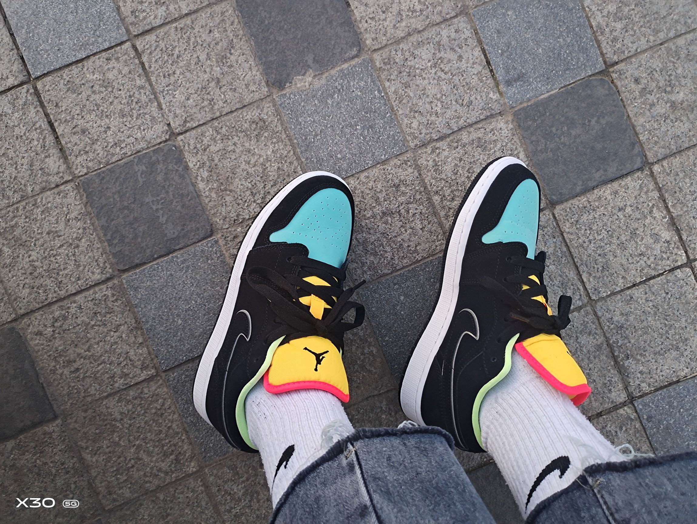 XH Air Jordan 1 Low SE Pink Orange Blue review Evelyn