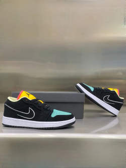 XH Air Jordan 1 Low SE Pink Orange Blue review Chloe 01