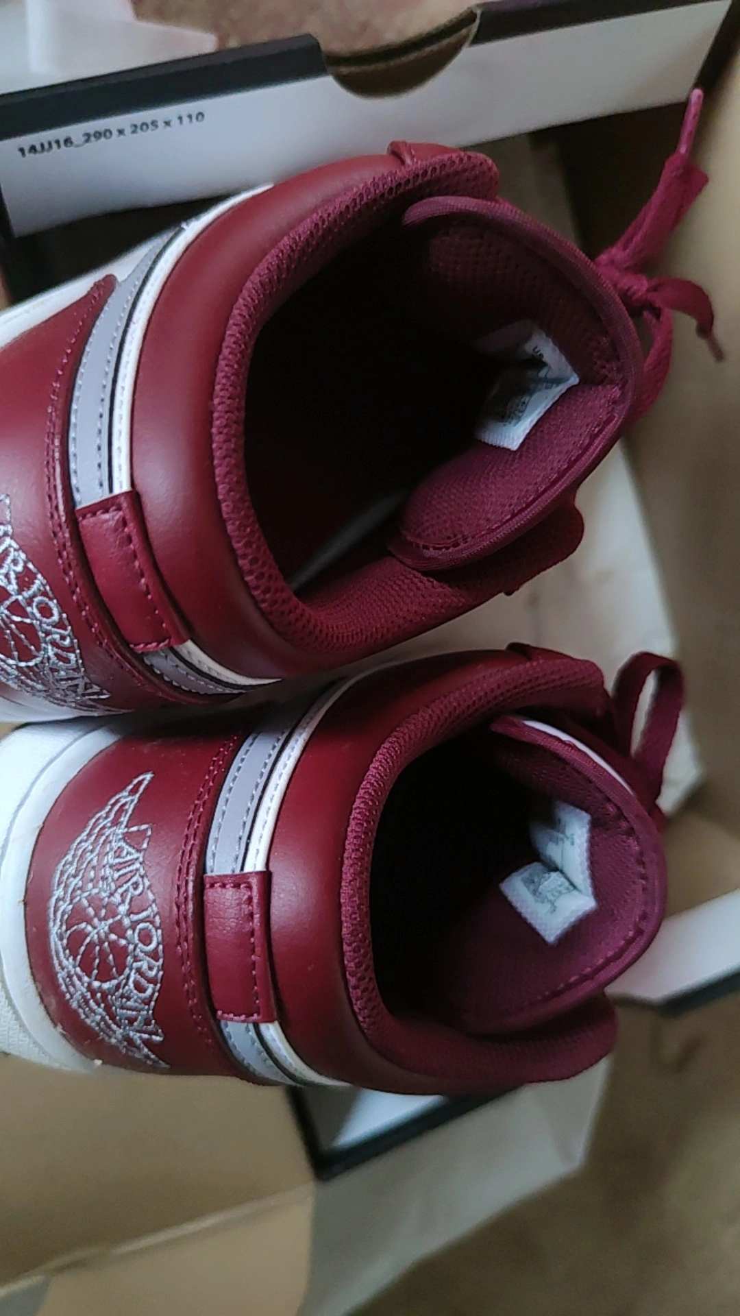 XH Air Jordan 1 Low “Bordeaux” review Joseph 03