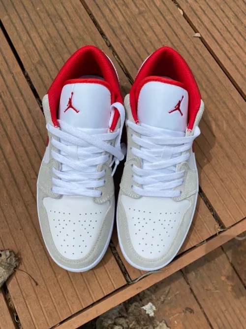 XH Air Jordan 1 Low Light Smoke Grey Gym Red review 