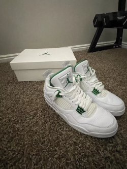 XP Batch  Air Jordan 4 Retro “Metallic Green” review Vladimir 02