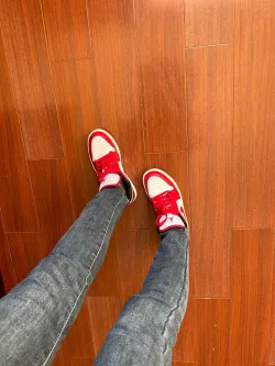 XH Air Jordan aj1 Low White, Red, And Black review Luke 04