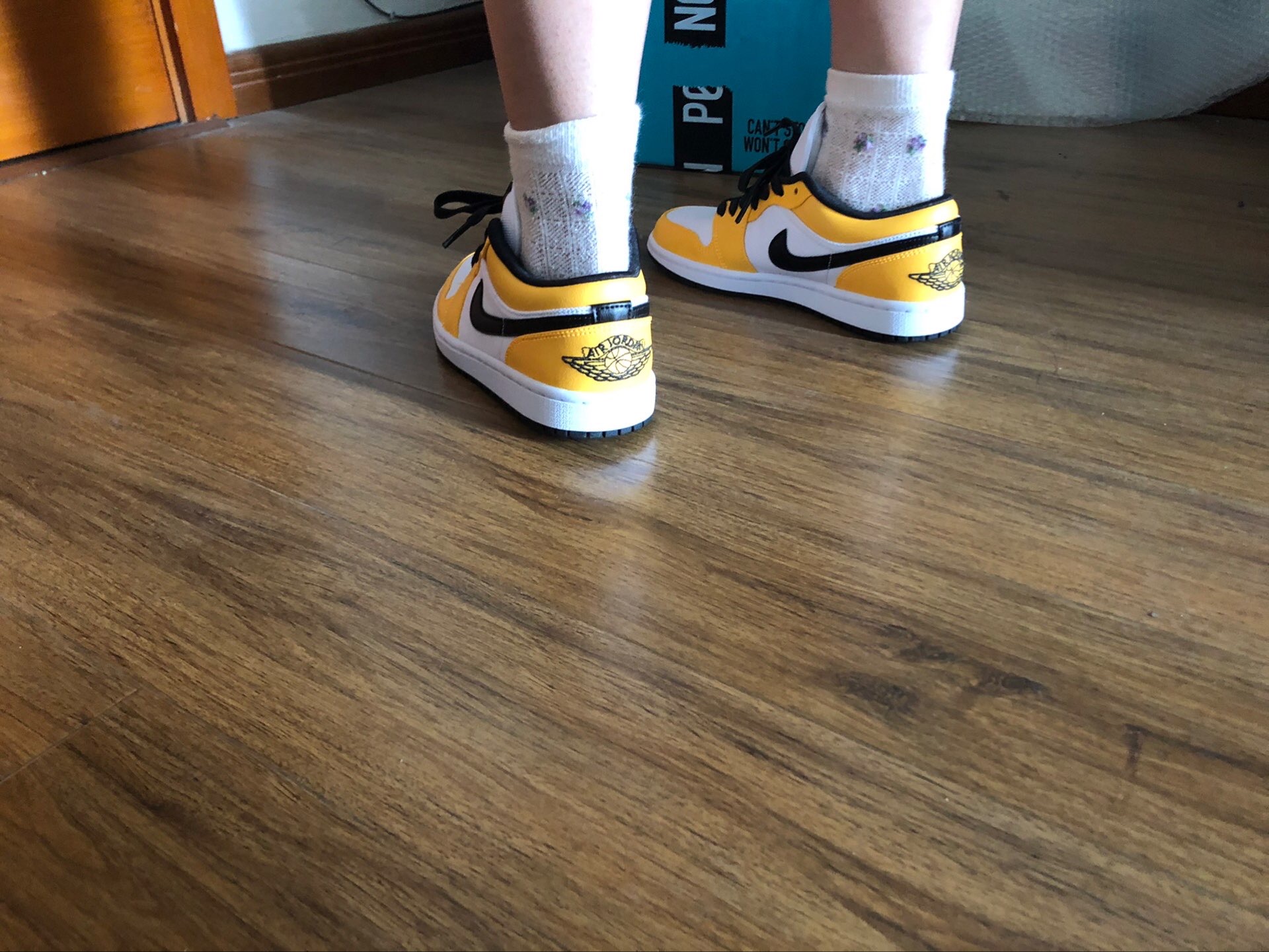 XH Air Jordan 1 Low Laser Orange review Caleb 01