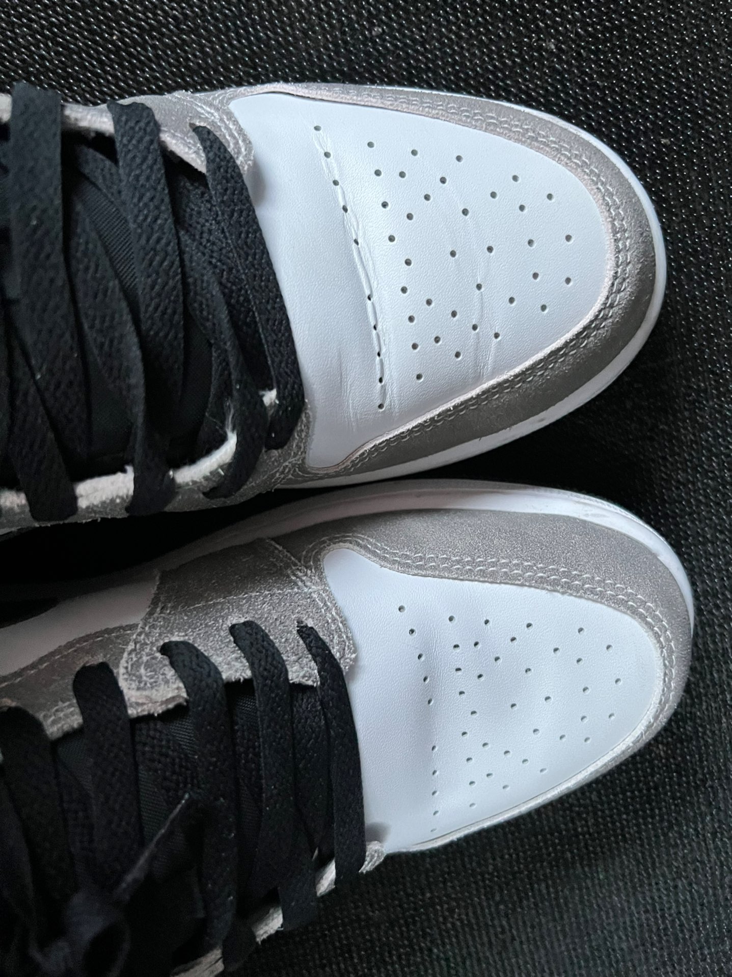 XH Travis Scott x Air Jordan 1 Low SE 'Flight Club' review Molly 02