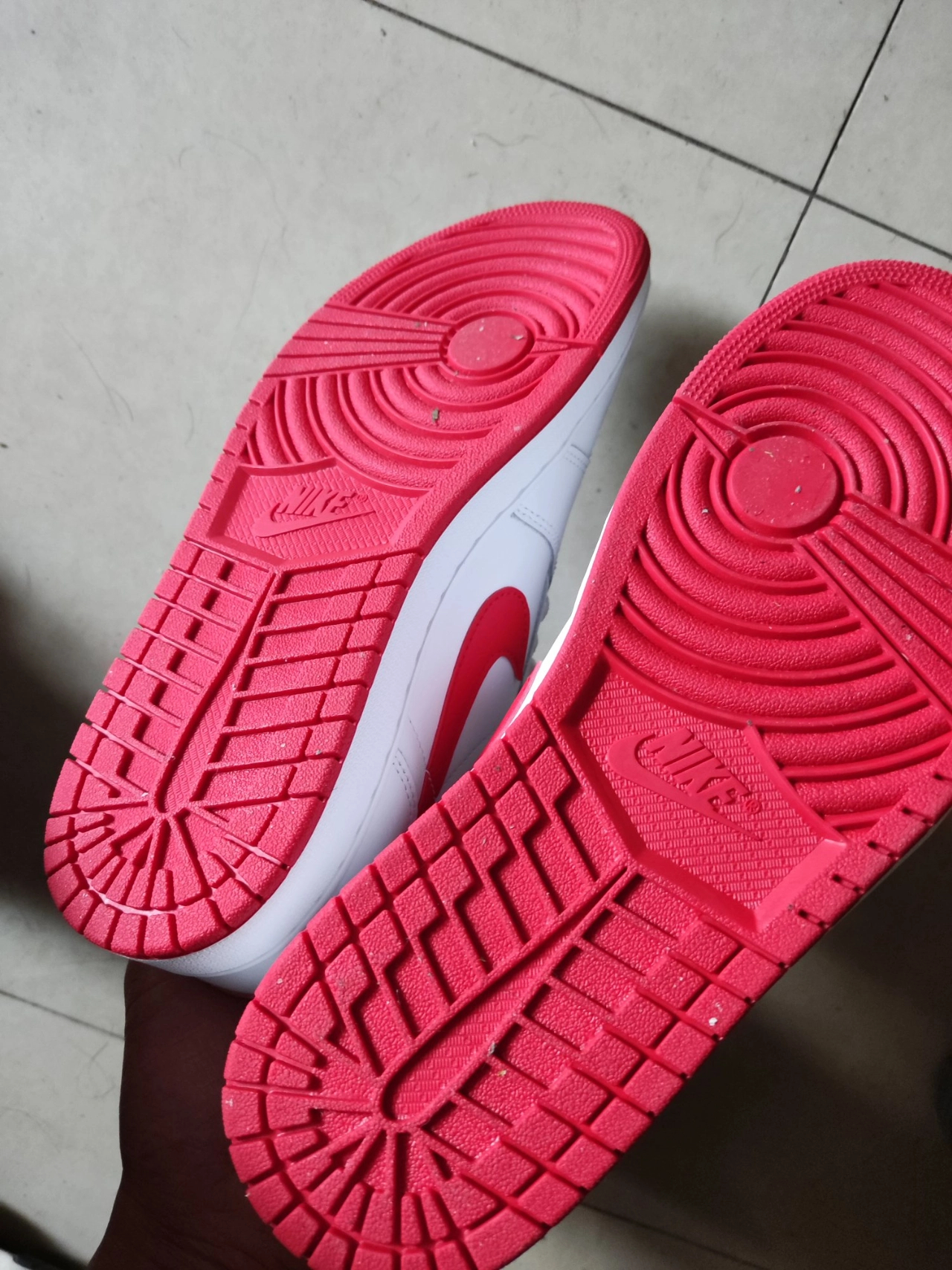 XH Air Jordan 1 Low OG "Metallic Red" review Jason 04