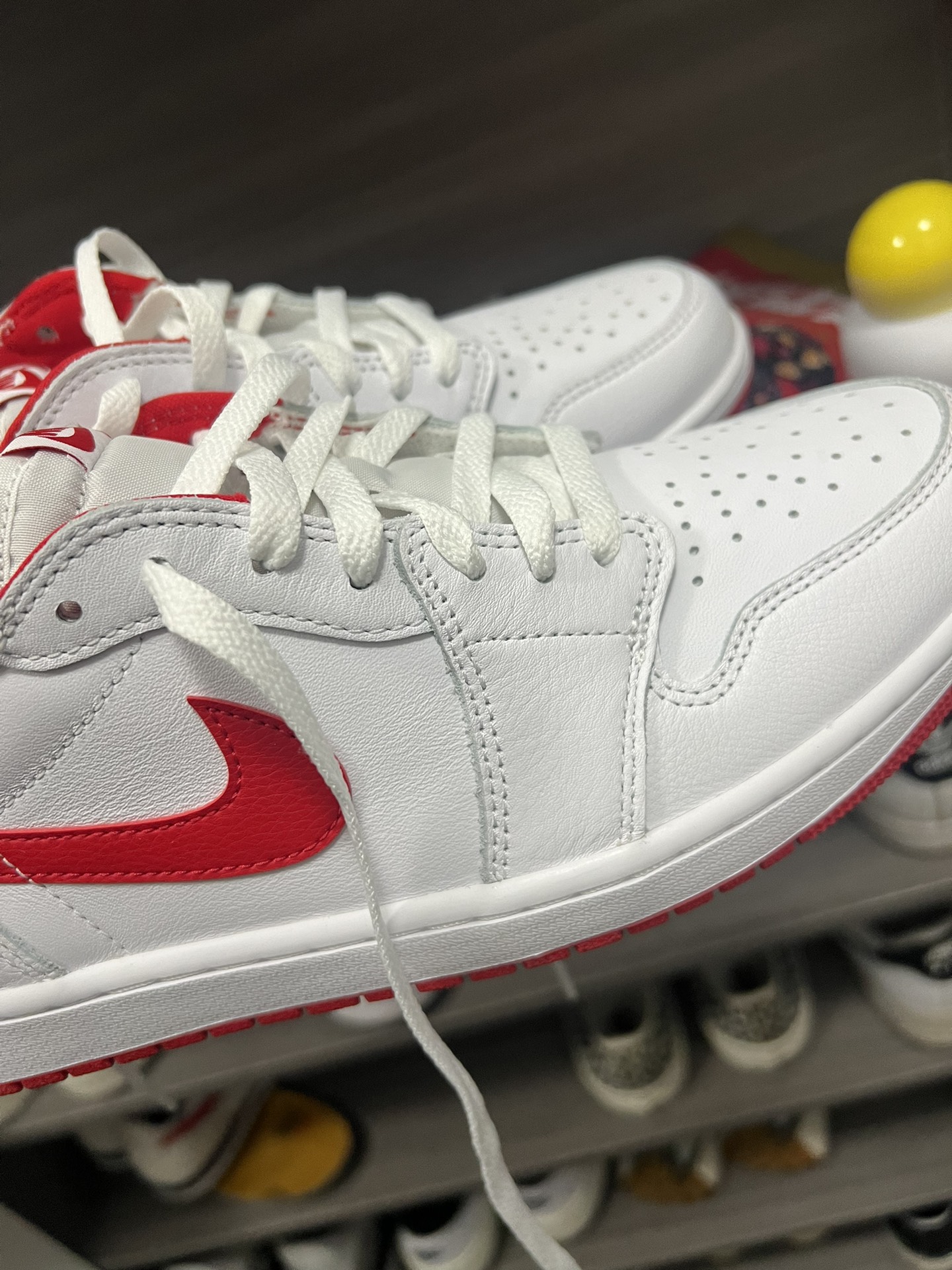 XH Air Jordan 1 Low OG "Metallic Red" review Isabelle 03