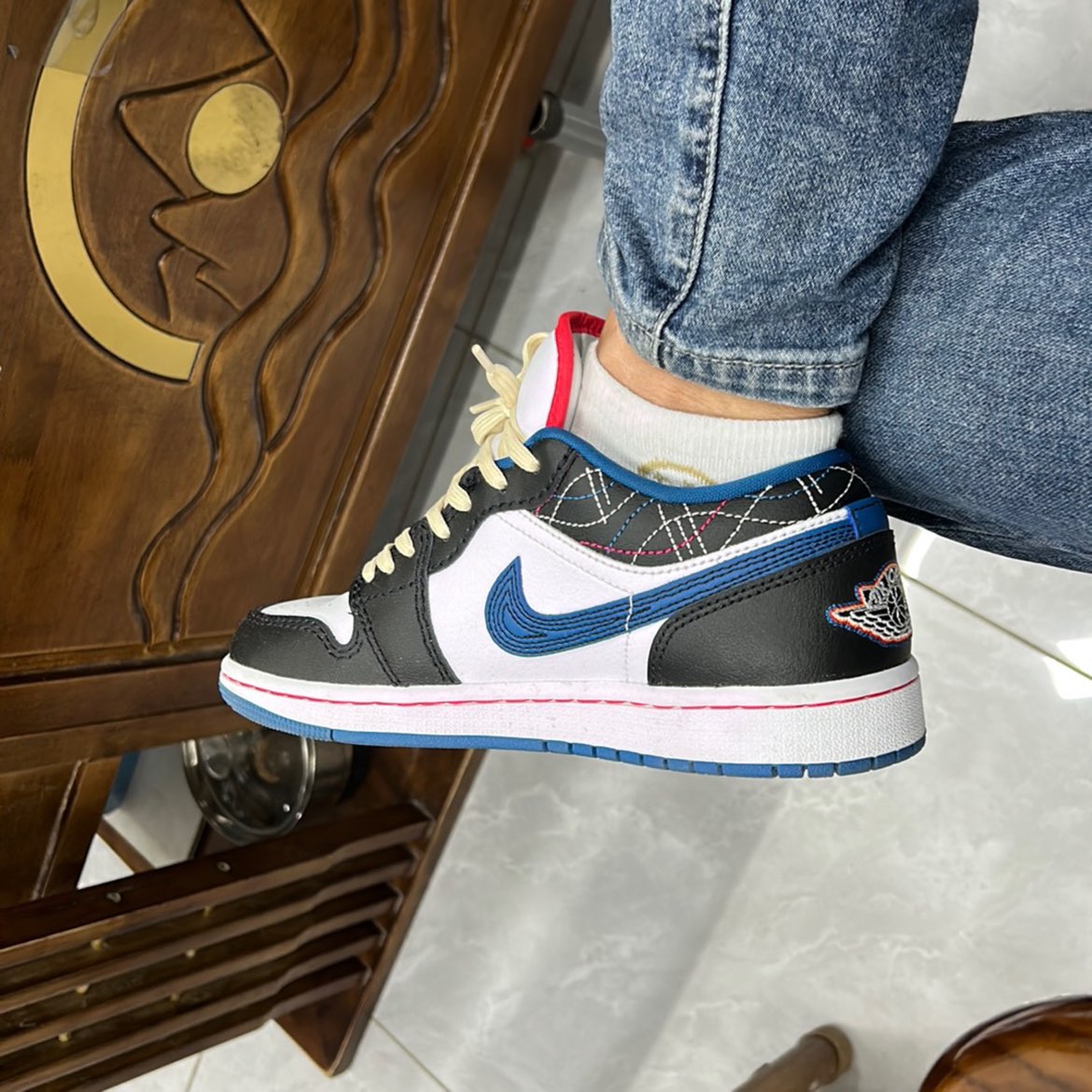 XH Air Jordan 1 Low SE "Black/Industrial Blue" review Isabella