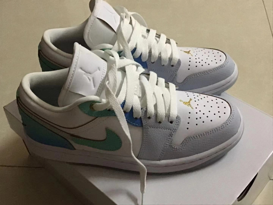 XH Nike Wmns Air Jordan 1 Low SE “Emerald Rise” review Ella 01