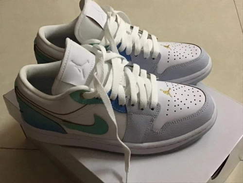 XH Nike Wmns Air Jordan 1 Low SE “Emerald Rise” review 