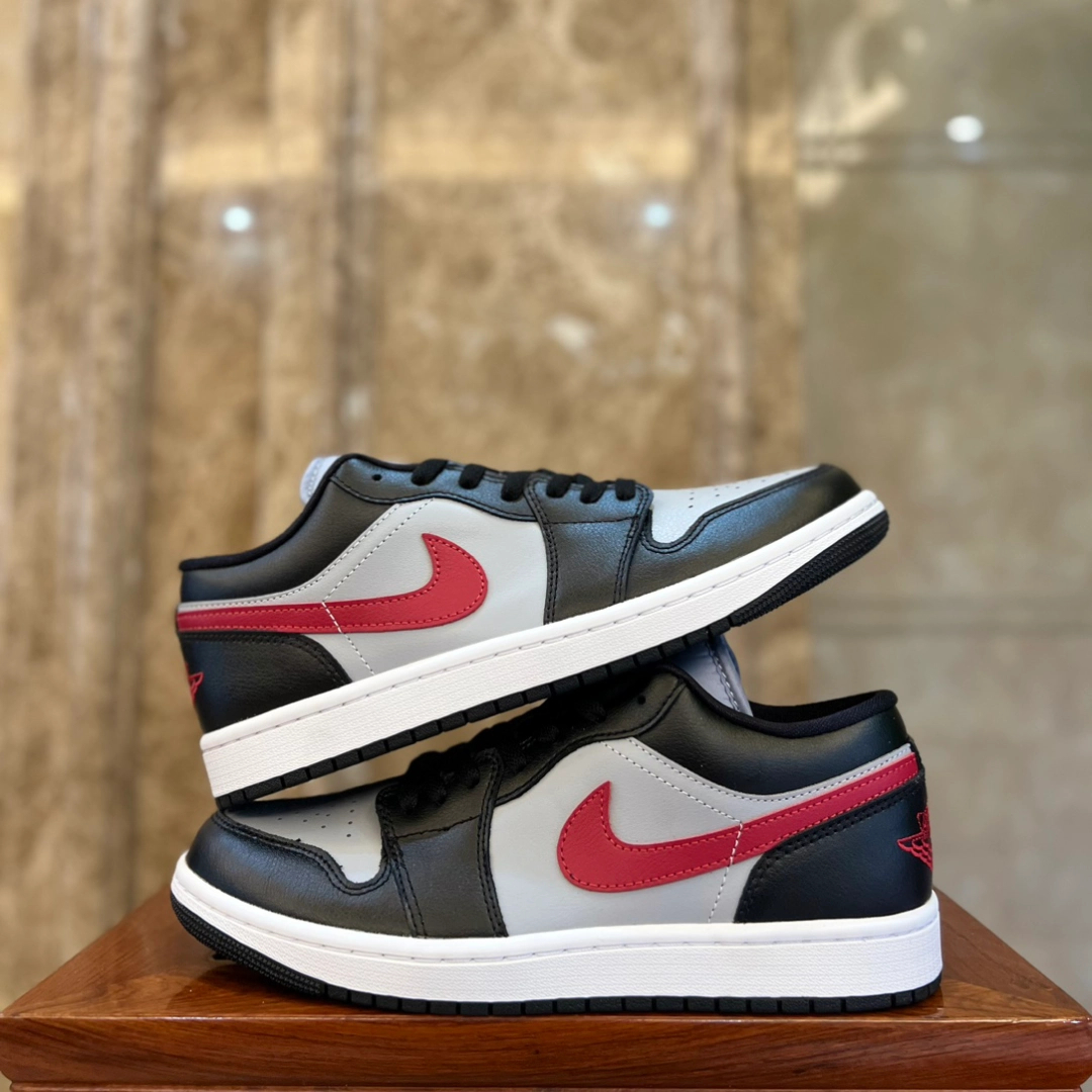 XH Air Jordan 1 Low ‘Chicago’Black Gray Red review Avery