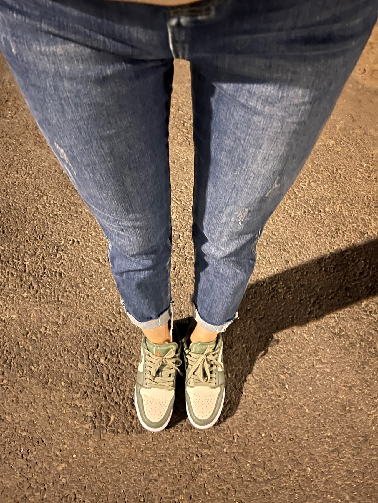 XH  Air Jordan 1 Low Bean Paste Green review Daniel 01