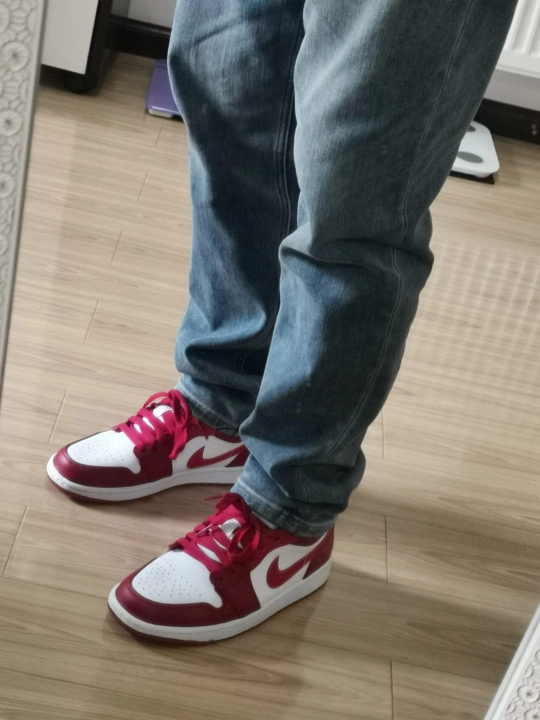 XH Air Jordan 1 Low Whiter'Red review Nora 01
