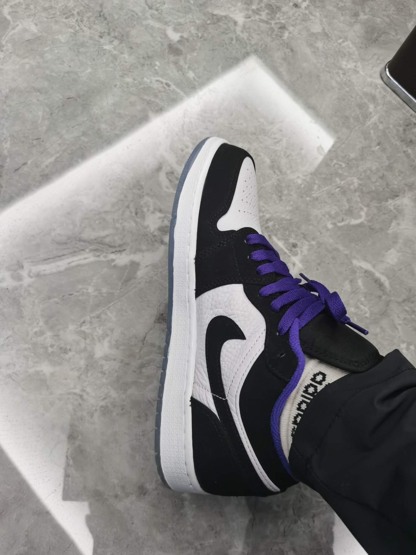 XH Travis Scott x Air Jordan 1 Low Big Slam Dunk review Nora 04