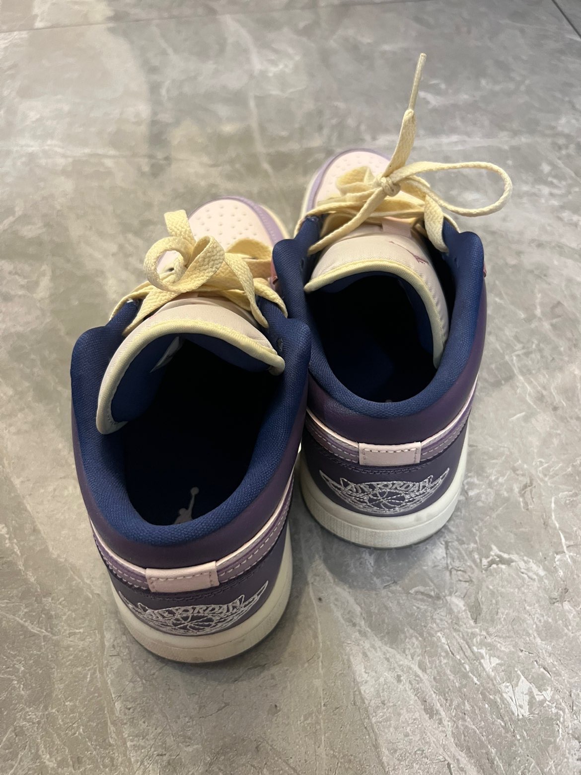 XH Air Jordan 1 Low Easter Egg review Gavin 01