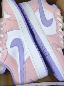 XH Air Jordan 1 Low SE Arctic Punch review Ariana