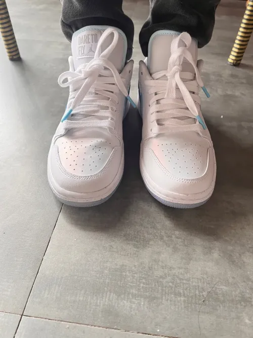 XH Air Jordan 1 Low “Dare To Fly” review 