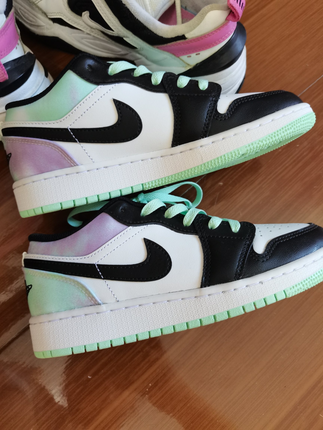 XH Air Jordan 1 Low SE Tie Dye review Brooklyn