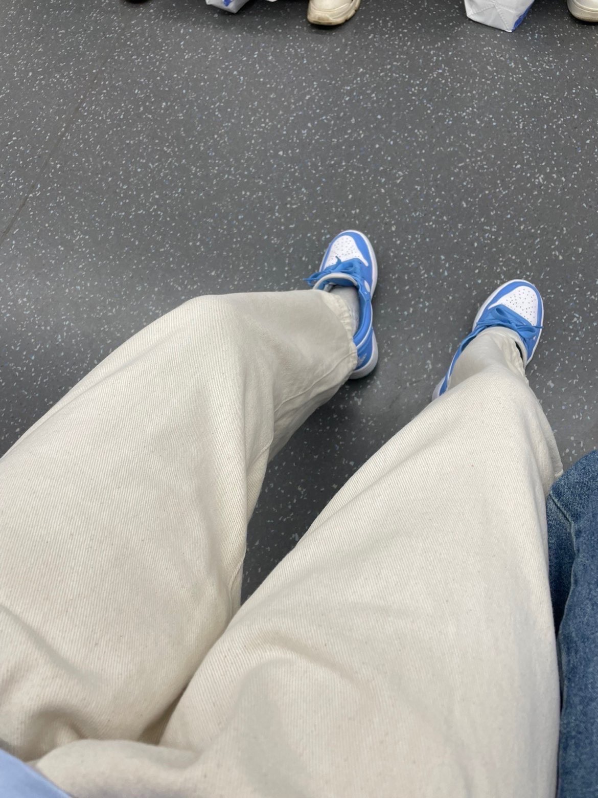 XH Air Jordan 1 Low UNC review Ruby 03