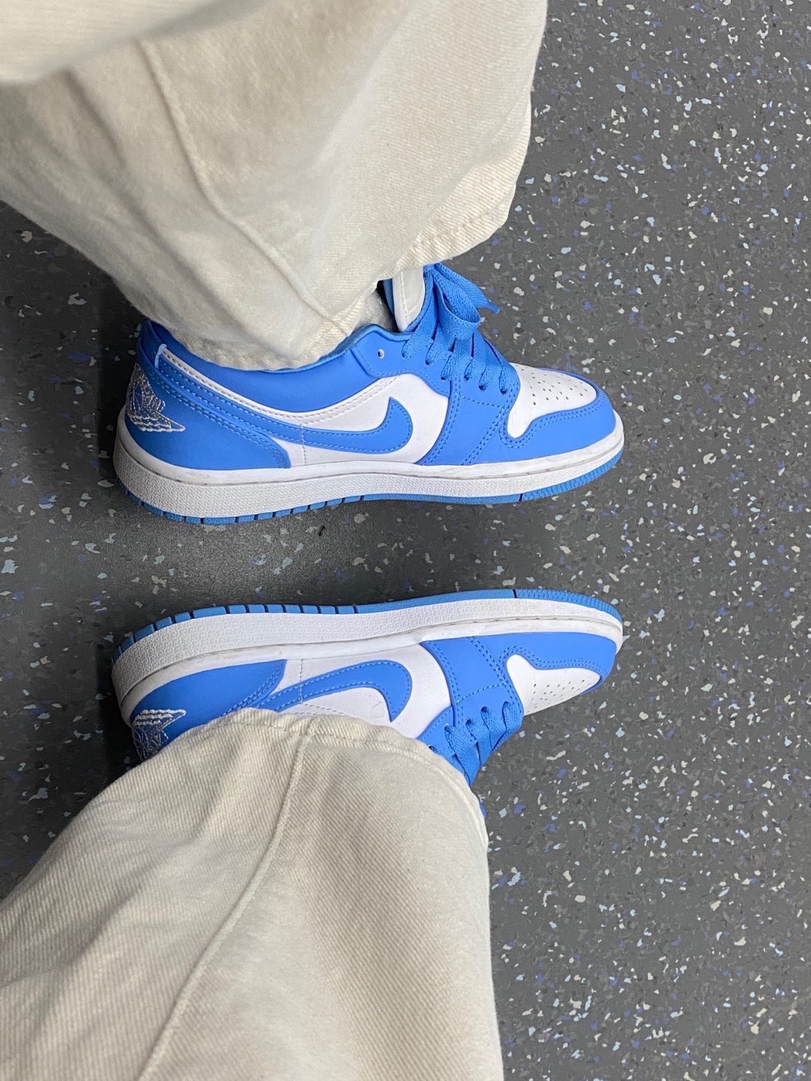 XH Air Jordan 1 Low UNC review Ruby 04